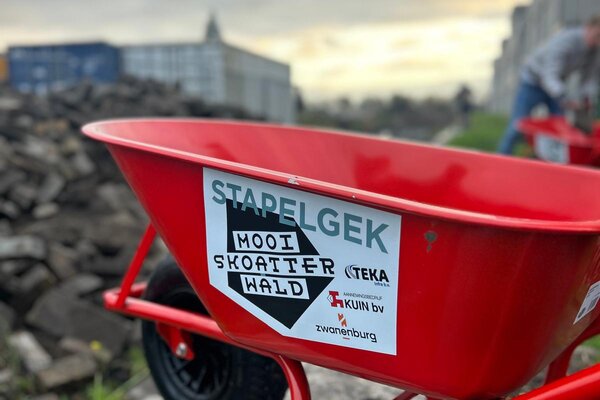 Kruiwagen Mooi Skoatterwald.jpg